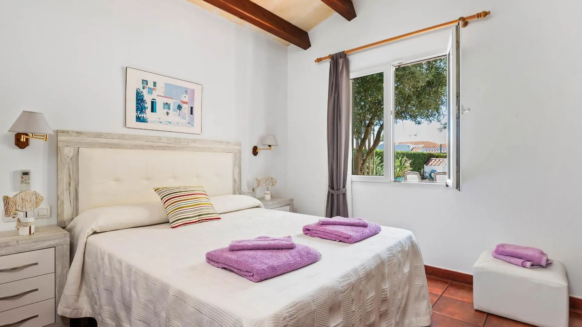 Villa Adrian, 3 Bedroom Villa, Calan Bosch 卡兰博希