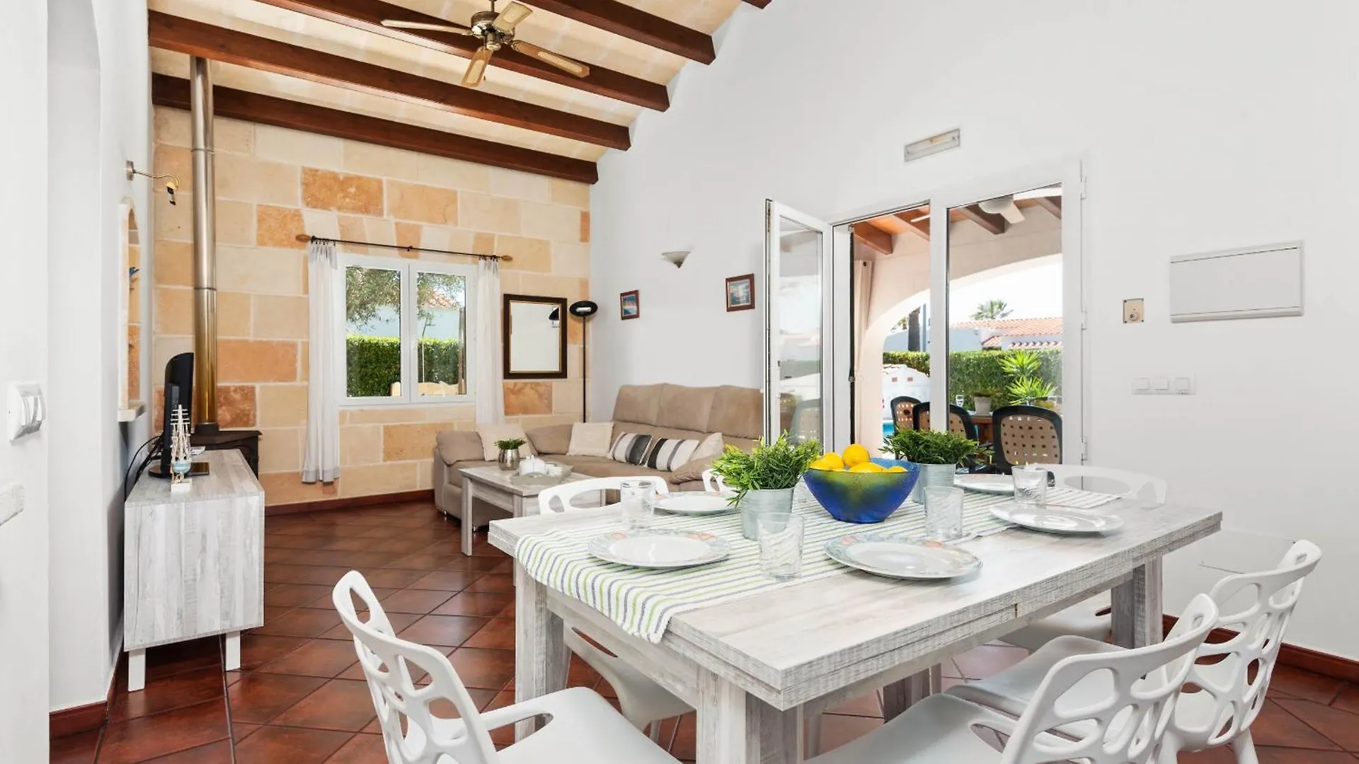 Villa Adrian, 3 Bedroom Villa, Calan Bosch 卡兰博希 0*,  西班牙